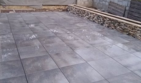 Terrasse en carrelage sur plot