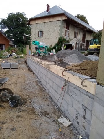 Entreprise spécialisée dans la construction de mur de support pour terre agglo Saint-Félix