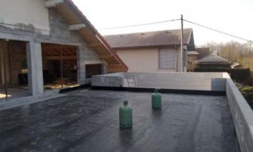 Agrandissement de maison par entreprise de maçonnerie en Savoie